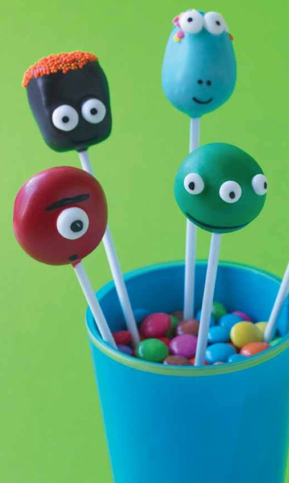 SimpleStylishM's tweet image. Mum, Sister, Auntie, Granny, best friend, godmother.

Whatever you are you need to be making these monster pops 

bit.ly/2tSmzeu