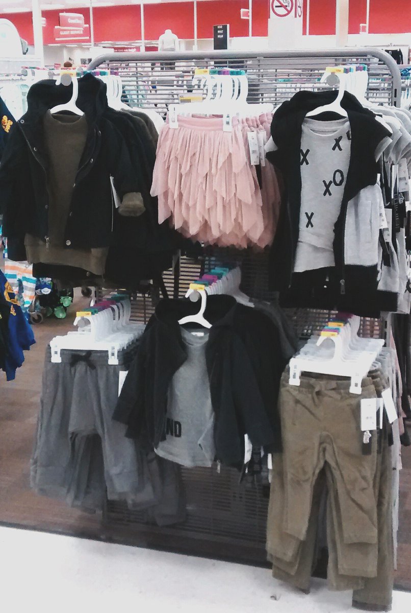 BenjArci's tweet photo. Afton streetwear for toddlers! @T1948 
@samlanders22  @manwaringcarley @rlomtg12 @JessMariex1031 @ashley_odietus https://t.co/HeMYq90Xah