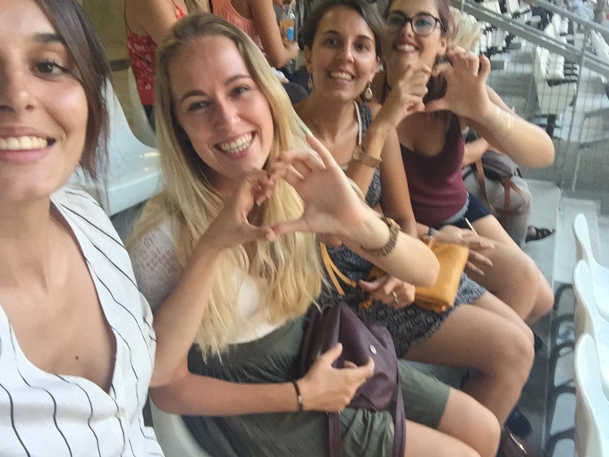 Lisa ∞ tweet media