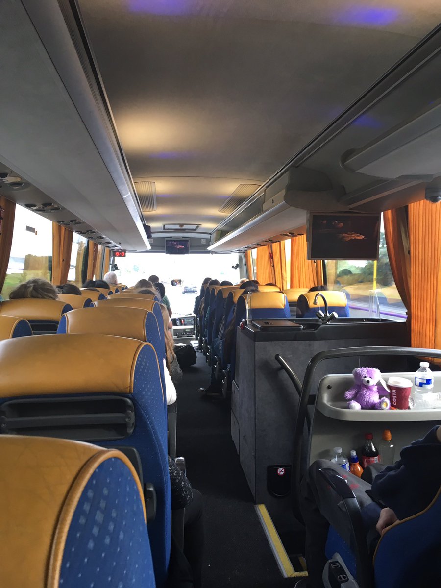 BDOWestwood's tweet photo. Homeward bound watching shrek! #Seacole #BDO2017 🎬🍫🍿🍬 https://t.co/aDtRpYSZOP