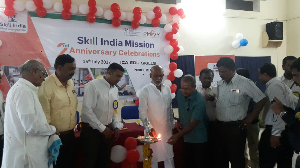 SKavaldar's tweet photo. #skill_ India_Mission
2nd Anniversary Celebrations..
@ Appu Pattanshetti
@narendramodi 🙏🙏🙏🙏 https://t.co/q04GF4nLuw