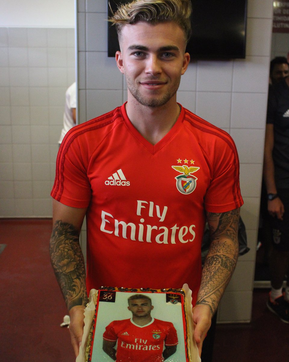 Obrigado pelas mensagens ao longo do dia. Estamos juntos 💪🏼👍🏼#20 🎉