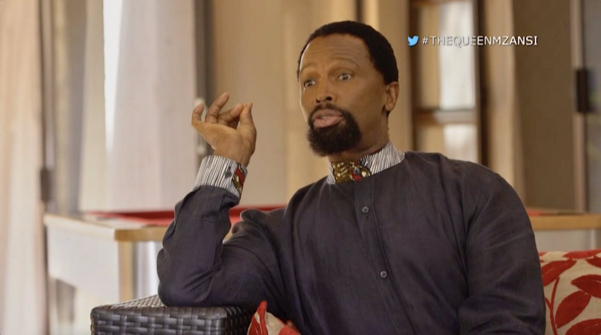 Ferguson Films A Twitter Kgosi Tells Harriet That Violet Is Back In Town The Queen Coming Up At 9pm Thequeenmzansi