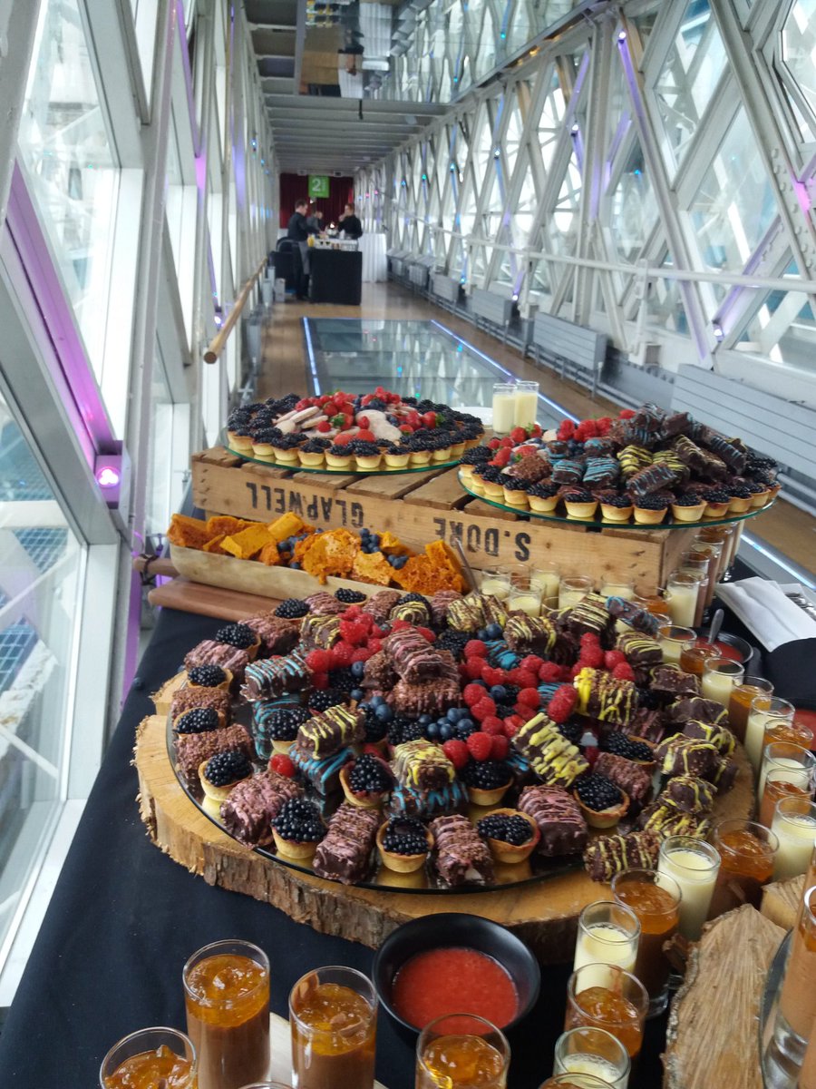 ChrisChef13's tweet image. #towerbridge set &amp;amp; ready for our guests this evening