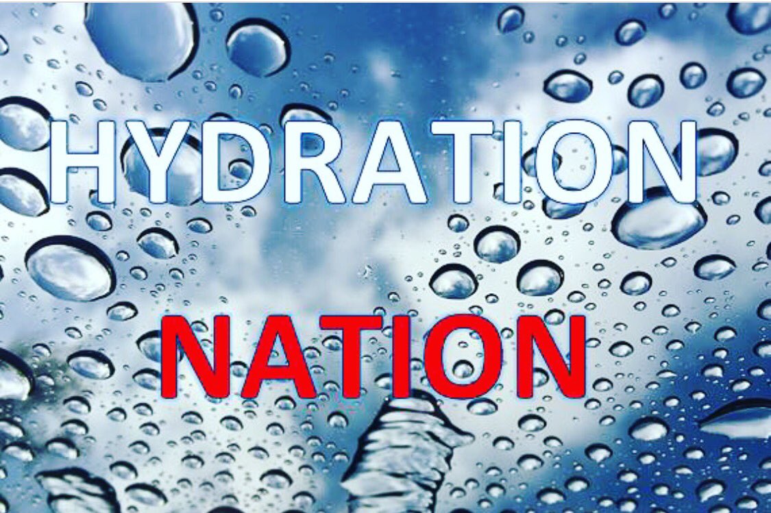 WC_WomensSoccer's tweet photo. Water! #dontbemiserable https://t.co/mUHMWzsZE9