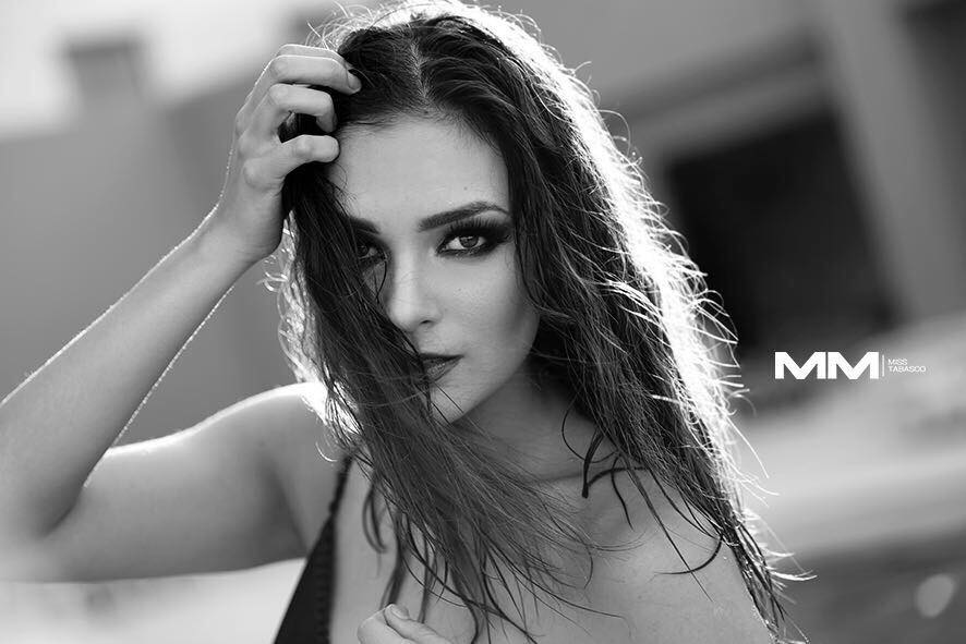 flores_del_eden's tweet photo. Flora Elena Magdaleno acaba de ser designada como #MissTabasco 2017 y representará a #Tabasco en #MissMéxico 2017.
24 años / 1,73 m https://t.co/3doAfoQ0cX