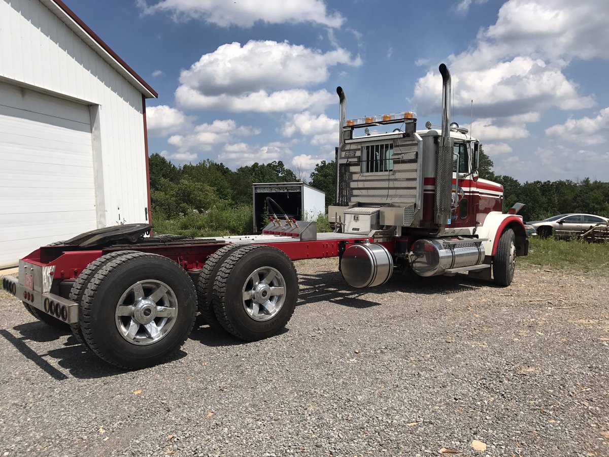 SeigRoadSup's tweet photo. @IntnlTrucks we are so close but shop work takes priority again #ihtrucks #eagle #bigtrucks #seigworthroadsupply #diamondinthemaking https://t.co/WKqzQCaILC