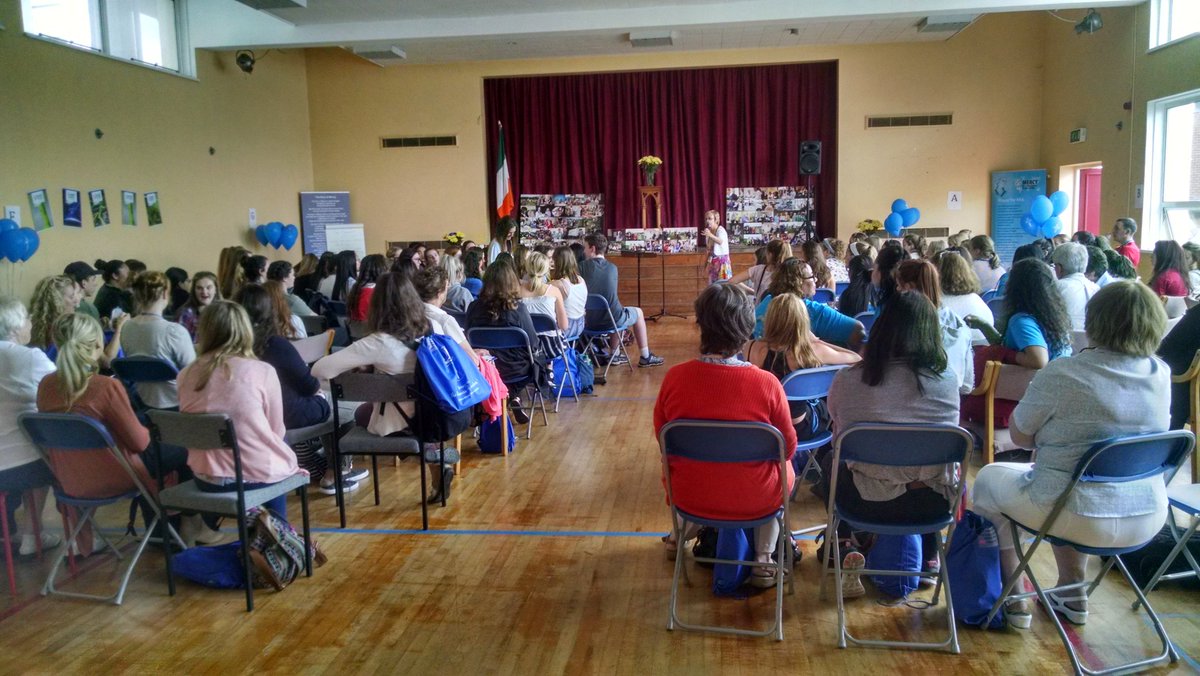 MHSMiller's tweet photo. The @MercyHighSchool group spent the day at Catherine's house with our new Mercy friends from around the world!!! #YML2017 #BaggotStreet https://t.co/5nA77wm2jG