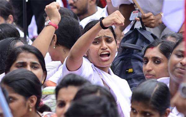 shinicholakathu's tweet photo. Plz open ur eyes..  the nurses need justice#Support_Kerala_nurses_strike @SoniaGandhi_FC @sachin_rt @imVkohli @msdhoni https://t.co/92akgr7XEJ
