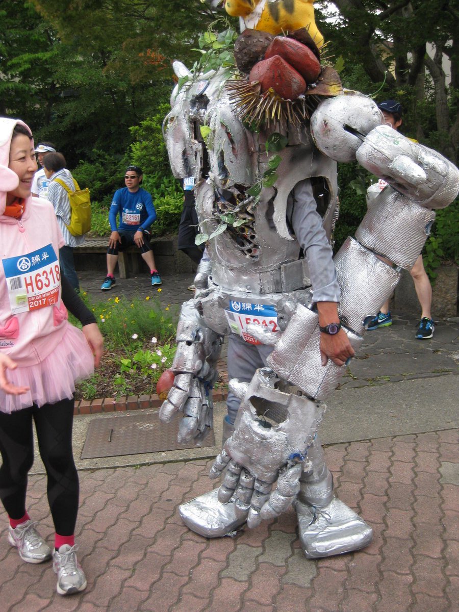 鈴木一彦 En Twitter １６日 長野の小布施見にマラソン大会に参加してきました もちろん初参加 仮装ランナーが多いという情報でしたが 仮装してない私が恥ずかしくなるくらいに 皆さん仮装を楽しんでいました