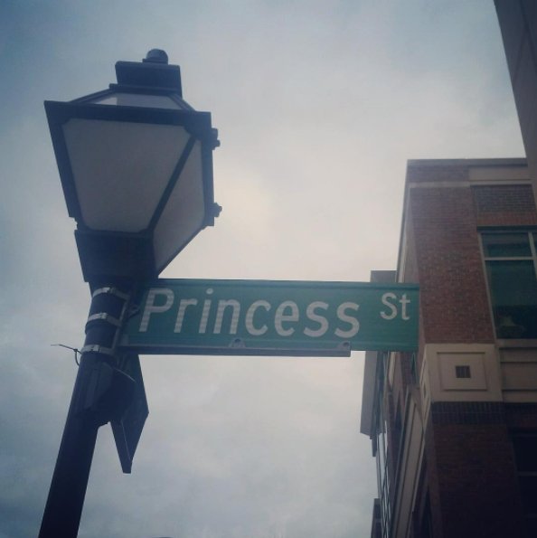 darbystatz's tweet photo. I'm home. ✨👑 

#HomeSweetHome https://t.co/hARXiCn7Eg