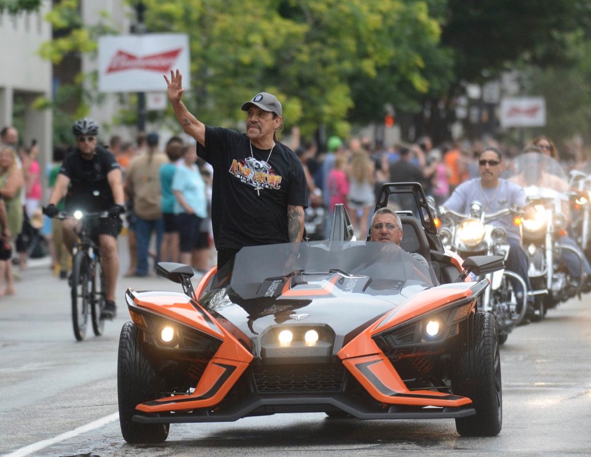 Max Martinez and I at the @roarontheshore last week. https://t.co/dBtWGIn8W2