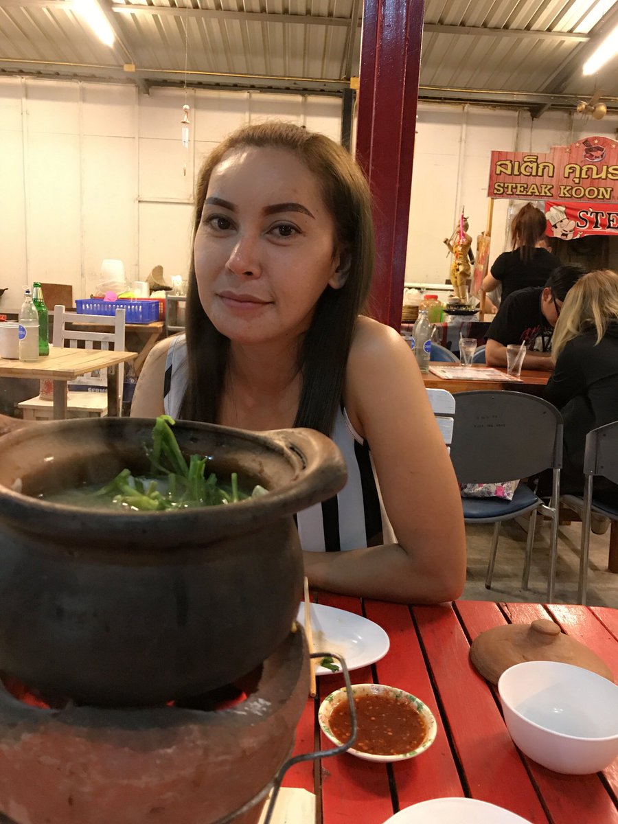 AnnyRussell's tweet photo. จิ้มจุ่มค่ะ!
Thai hot pot soup!. https://t.co/SU15vziNmI