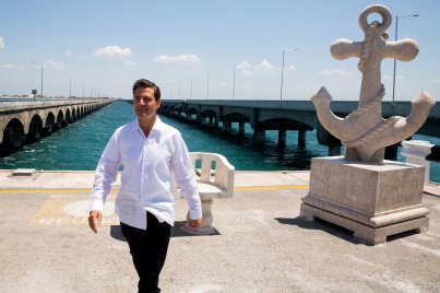 politicamx's tweet photo. #FelizMartes . México es potencia en un sector y @EPN lo celebra  https://t.co/ED2319GOCg #LocoPorViajarA México https://t.co/bwK1nX32XN