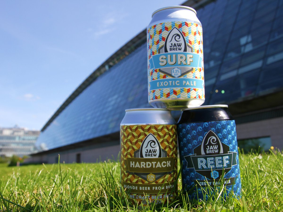 gsc1's tweet photo. Local craft brewing experts @JawBrew use morning rolls to brew some of their beer! Come &amp; have a taste at #GSCLates https://t.co/WhXMZgj3CL https://t.co/AqzKtDXtdd