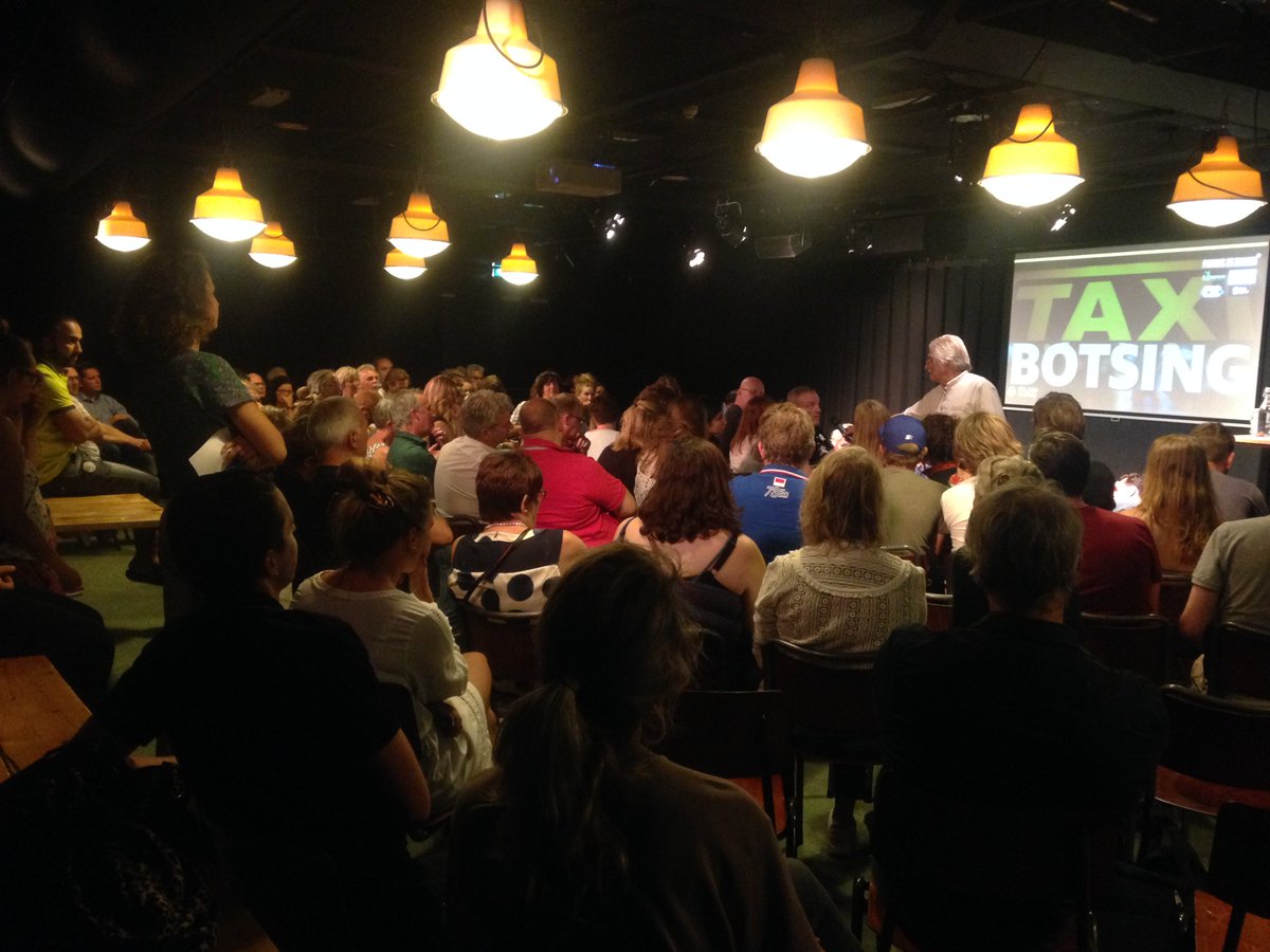 maraverda's tweet photo. Volle zaal @De_Zwijger tijdens de vertoning van #taxibotsing van @FransBromet met nagesprek met chauffeurs en @martijnarets, @RathenauNL https://t.co/DL65iMQ7zh