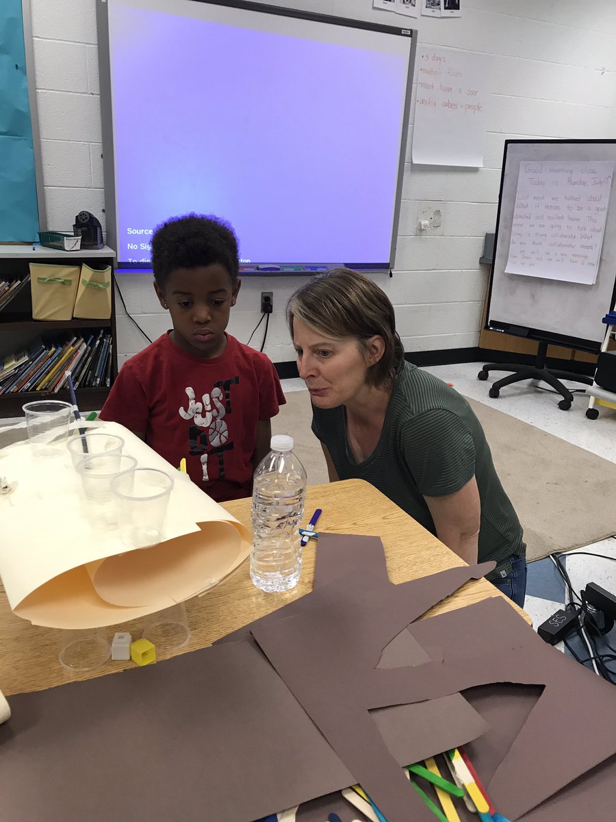 amberpeacock30's tweet photo. More architectural engineer fun!  #SummerOfLearning2017 https://t.co/QTguEtxjjx