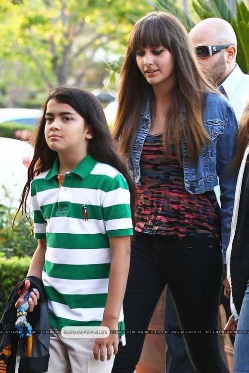 Me and my sis <a href="/ParisMKathJ/">Paris Jackson.</a>