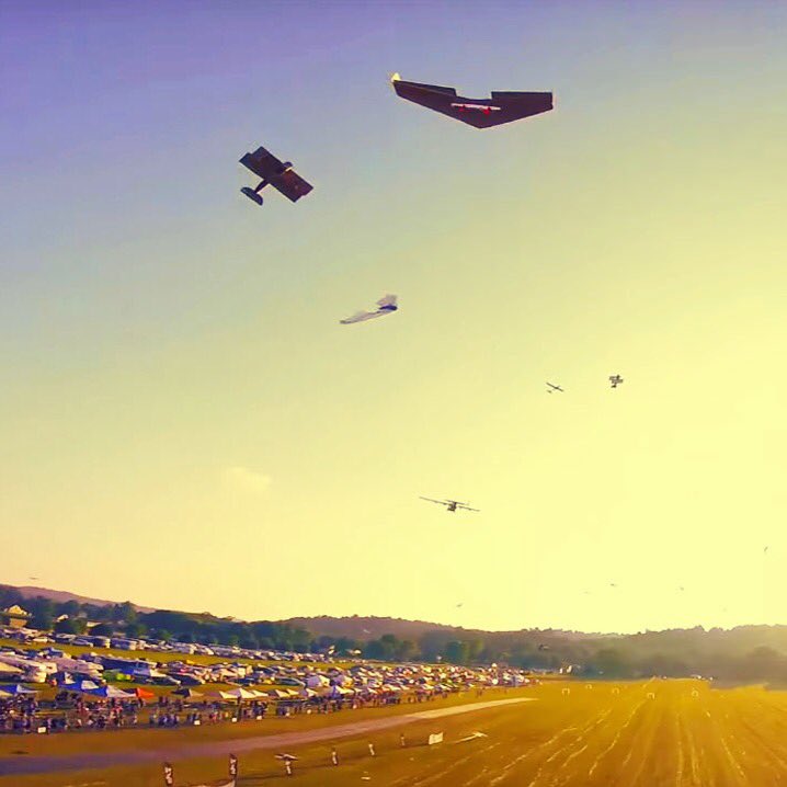 drewcamden's tweet photo. Flying through a combat session at #flitefest was one of the most fun #fpv experiences I've ever had
https://t.co/1Qpqy6Z4cQ https://t.co/eQcqKKk43R