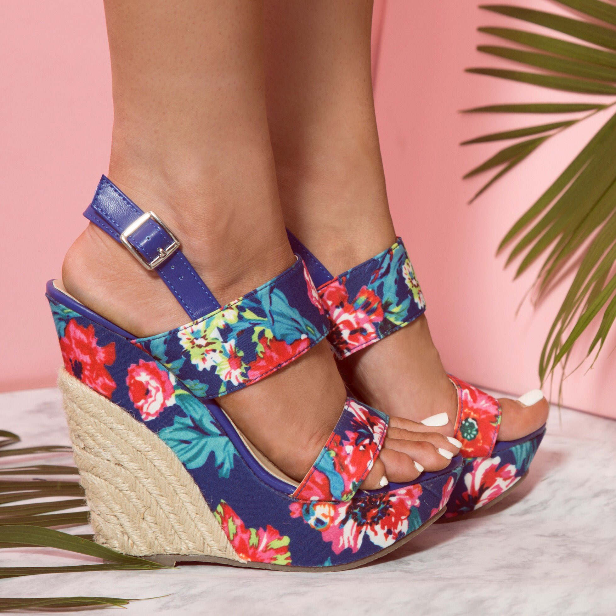 Amiclubwear wedges clearance