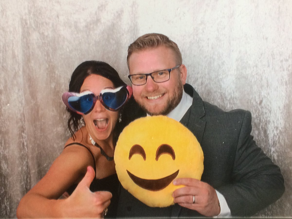 SiwanRattenbury's tweet photo. Happy Birthday to my partner in crime @gennaker_mike 😍😘 Love ya babes! Let's part-ey! 😜 xxx https://t.co/N9kLS2BVk5