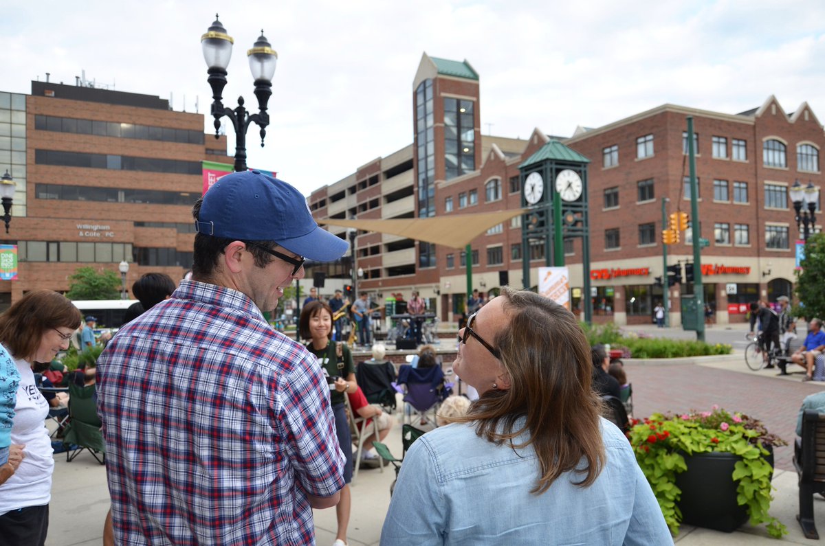 CityofEL's tweet photo. We love this shot from last Friday's @PaddlebotsMusic concert in @DowntownEL! More photos on Facebook: https://t.co/Adchve3lrt. #EastLansing https://t.co/bIHc7QimPK