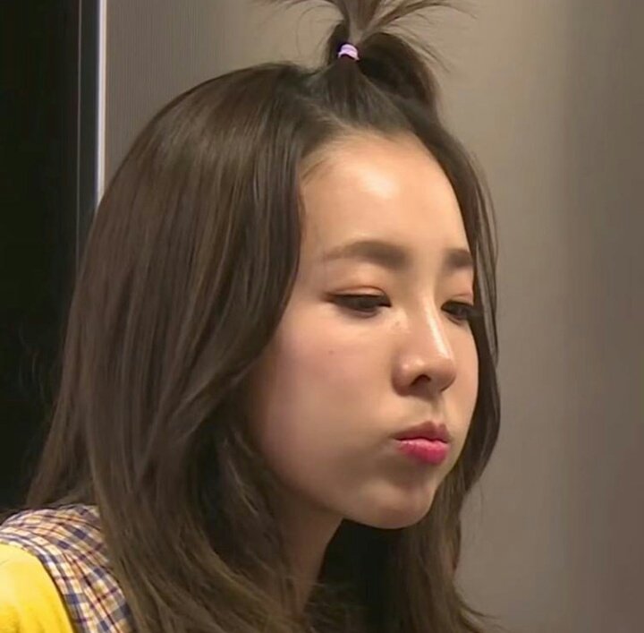 parkxdara's tweet photo. Çocuk gibi gözüktüğümü söylediler. 👀 https://t.co/JgkhsyGGjX