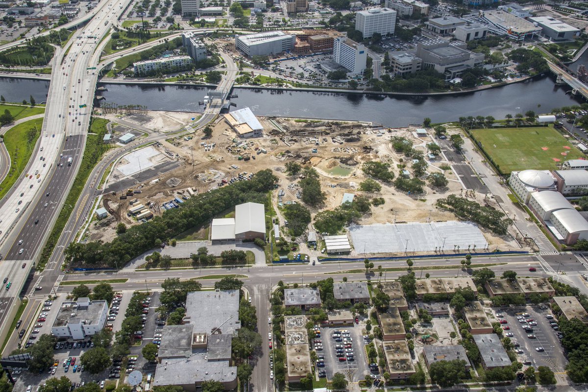 CityofTampa's tweet photo. 👀 at this aerial of Julian B Lane Riverfront Park! We've made a lot of progress towards the Spring 2018 opening! https://t.co/NYzT9nOMvD https://t.co/xmVwp5sqNg