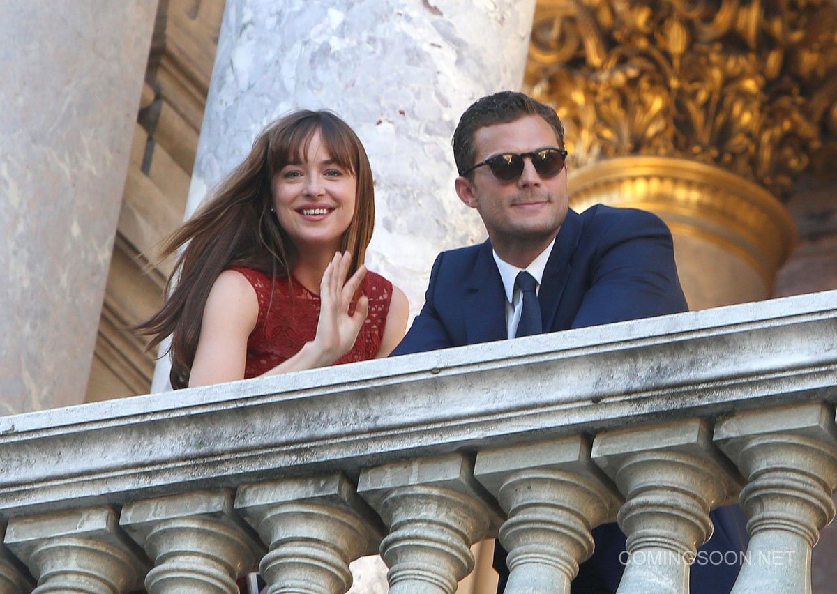 FSOGLoveStory's tweet photo. Can't believe it's been a year already!!! #JamieDornan &amp; #DakotaJohnson #FiftyShadesFreed https://t.co/S8GfYLfD1H