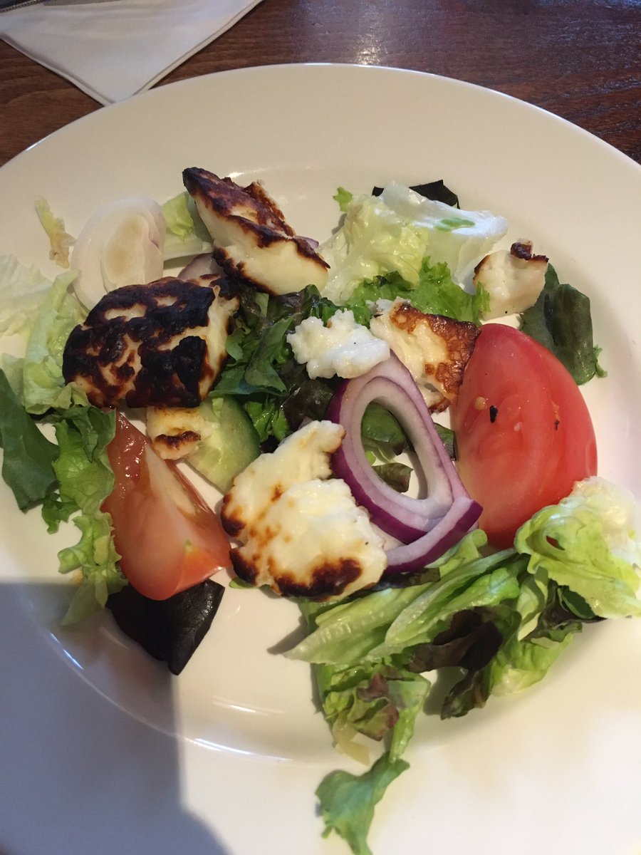 AdamWilcox13's tweet photo. Having a lovely night with the family @brewersfayre but I'm not sure that the starter is £4.79's worth of Halloumi cheese #Letdown https://t.co/g3lDun3wKh