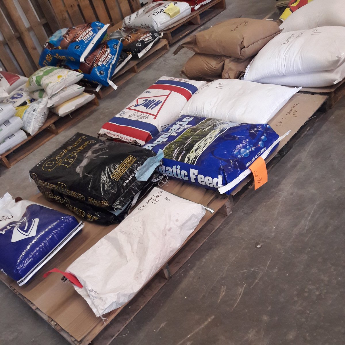 LilCountryLisa's tweet image. Most feeds are $11

#bryceville #hilliard #Callahan #yulee #neflorida #southeastgeorgia #floridageorgialine #georgiafloridaline #okefenokee