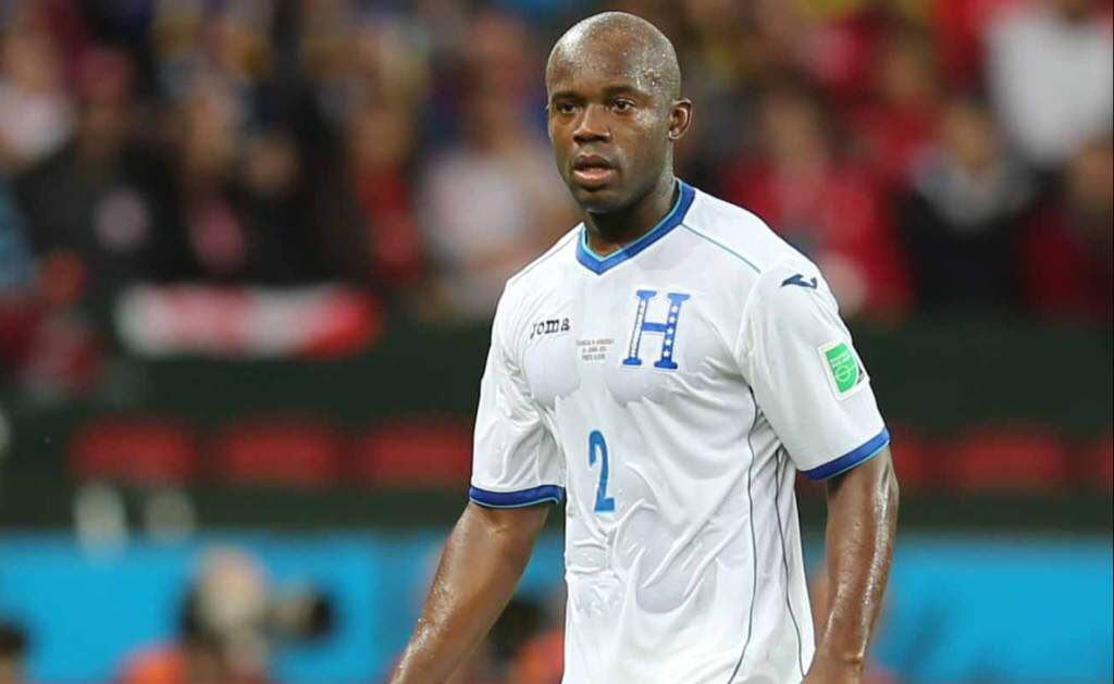 2010MisterChip's tweet photo. 315 min. jugados en la Copa Mundial y jamás ha visto a Honduras marcar un gol con él en el campo. Puesto 3 para Osman Chávez #TriviaMrChip https://t.co/OqCLnw5mLQ