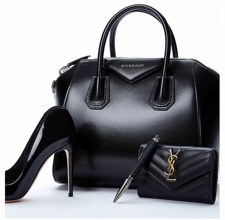 pintsizedfash's tweet photo. Use code "FRX" to get an additional 20% off all sale items! https://t.co/68yOikY3Bt https://t.co/ubStJKba3k