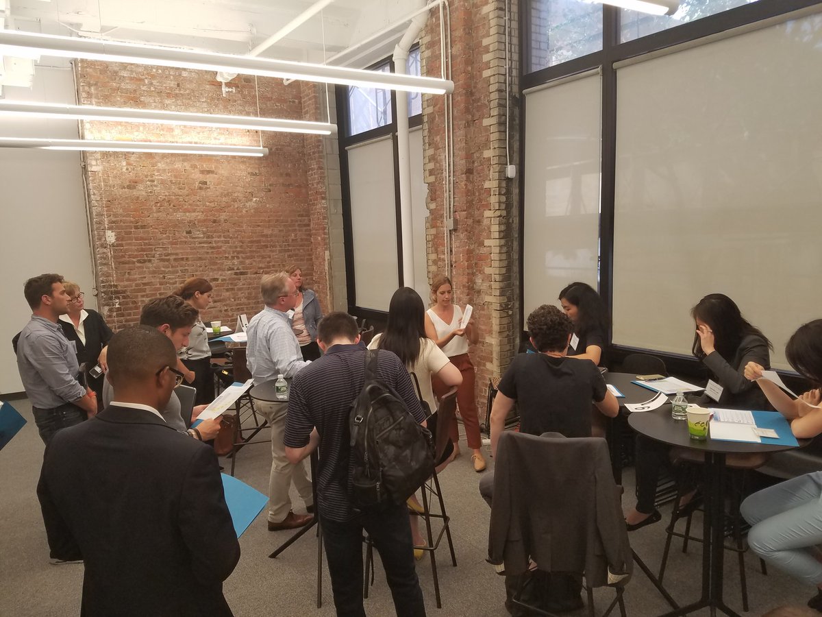gbennett41's tweet photo. The great @RileyBrittney explaining @villagecapital VIRAL method to our investor mentors here at @PayPal HQ! #funwithfintech https://t.co/8Uj2UflThh