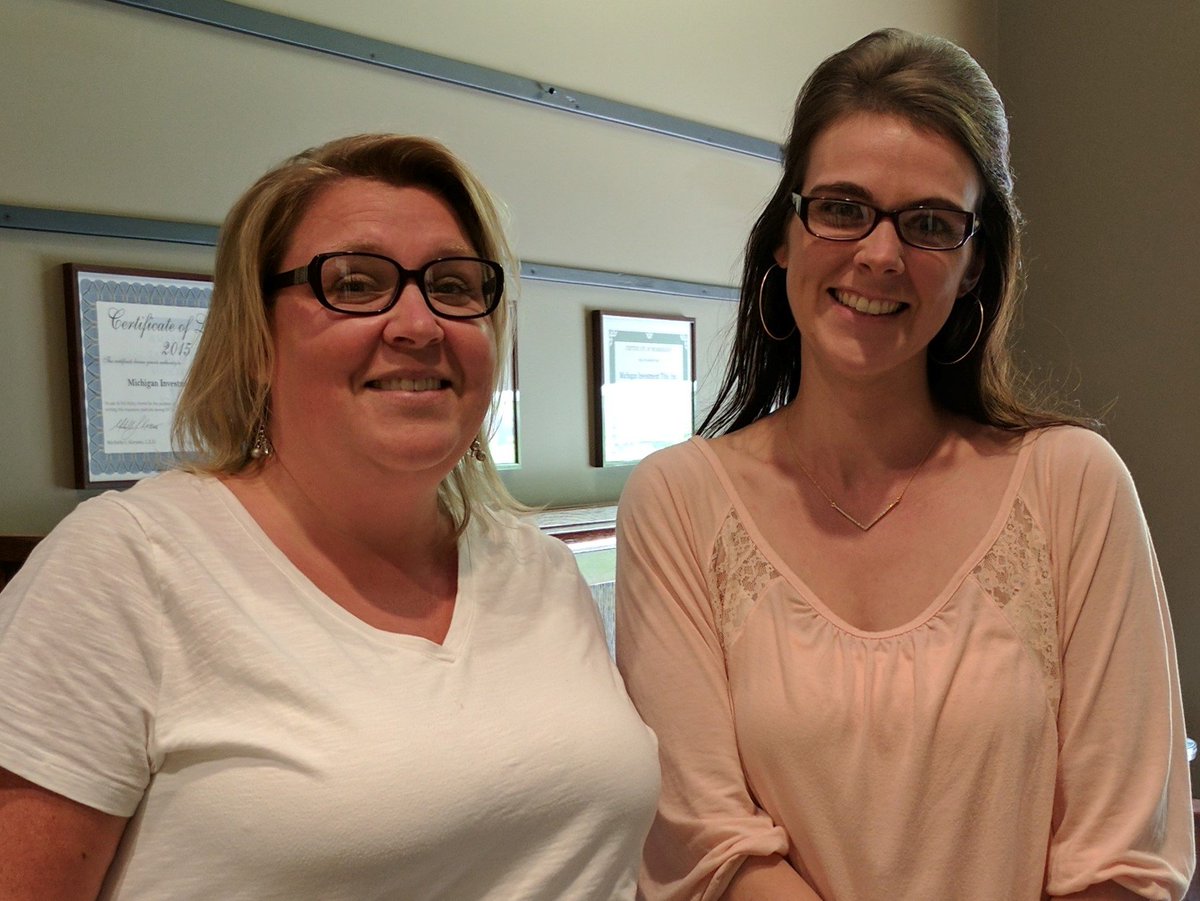 mititle's tweet photo. Romeo has two new processors in town. Welcome to the team, Jill and Katie! #TalkTitleToMe https://t.co/HhENhPSHoQ