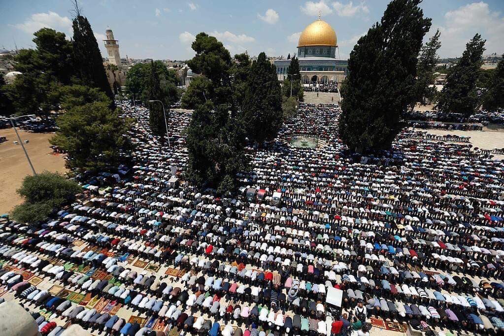 BurakDernegi's tweet photo. Kudüs özgür olmadıkça,
Tüm Şehirler Tutsaktır !..

#FreeQuds https://t.co/XbQcg4HYkh