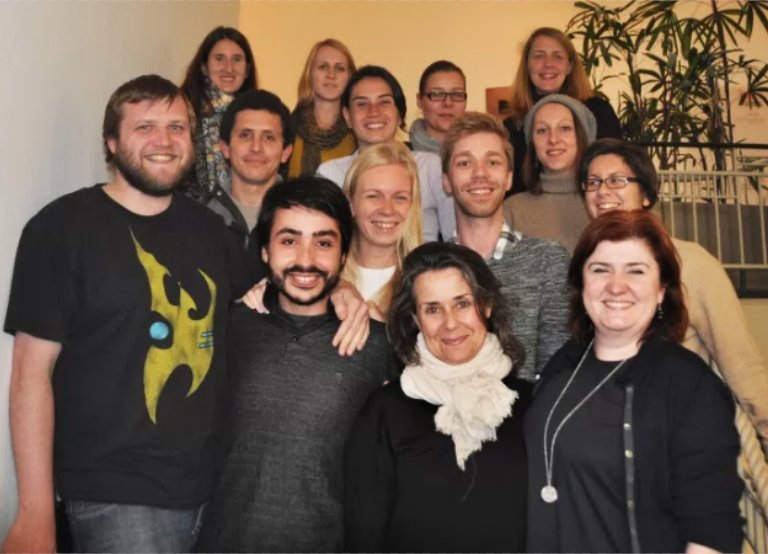 This is how you smile when you have classes with "Mad Men" screenwriter Lisa Albert and the amazing Rachel O'Flanagan on the same day 😎