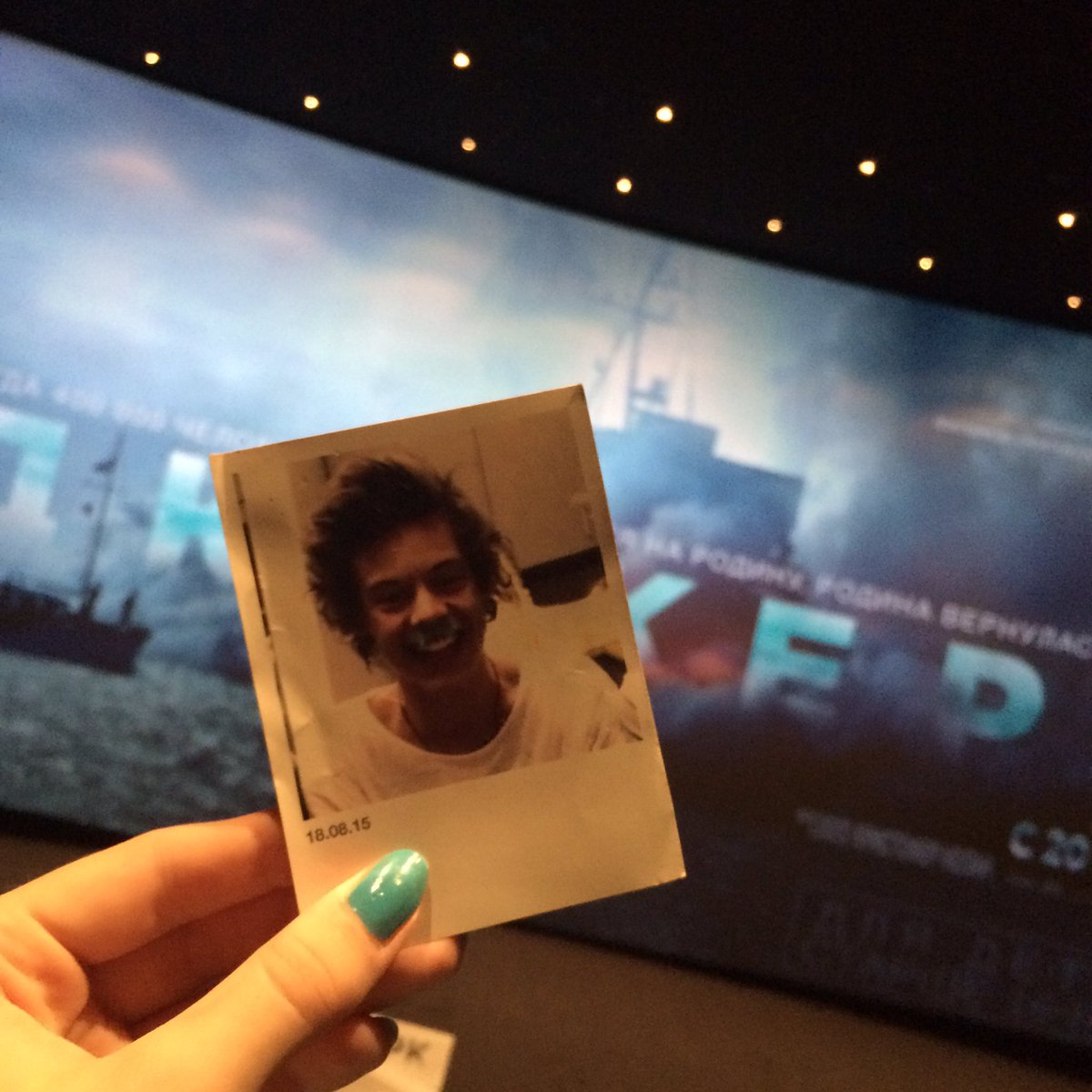 Svetasollar's tweet photo. IVE JUST WATCHED DUNKIRK https://t.co/XsrwneVoal