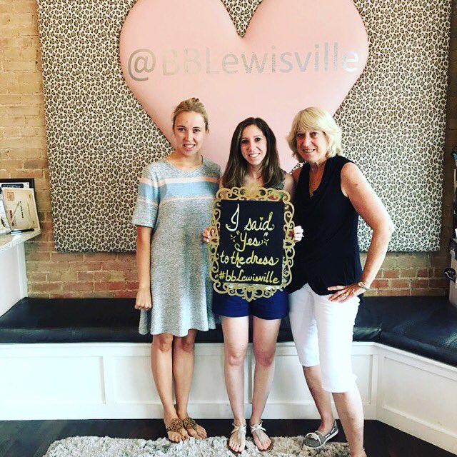 mrsnester618's tweet photo. Found my bestie a wedding dress today.#summerlovin #keepinitklassy https://t.co/DRMR437wQe
