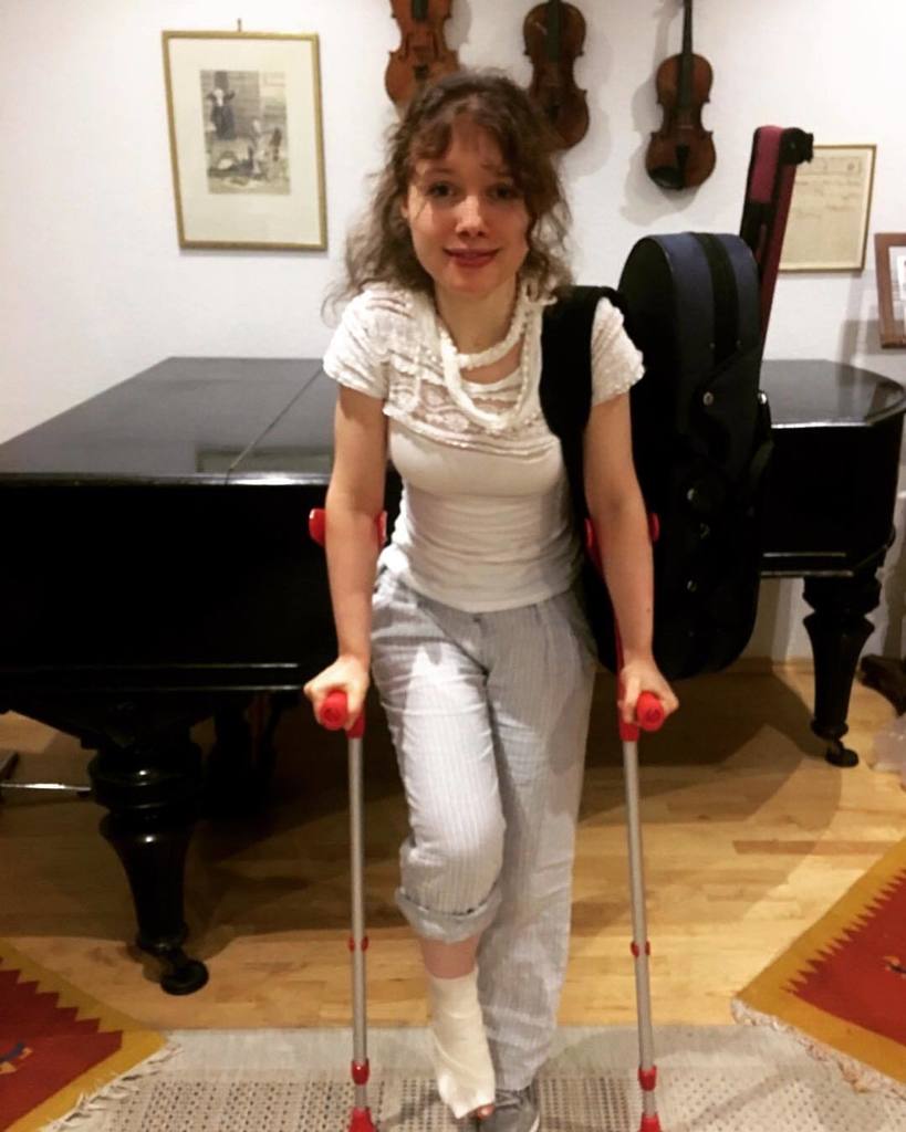 violinbow's tweet photo. What happened?!? #violinists #footinjury #footaccident #comment to #win a #copy of my #new #classicalbum #violinis… https://t.co/STFs8OeLF9 https://t.co/WLoE9a9Y2F