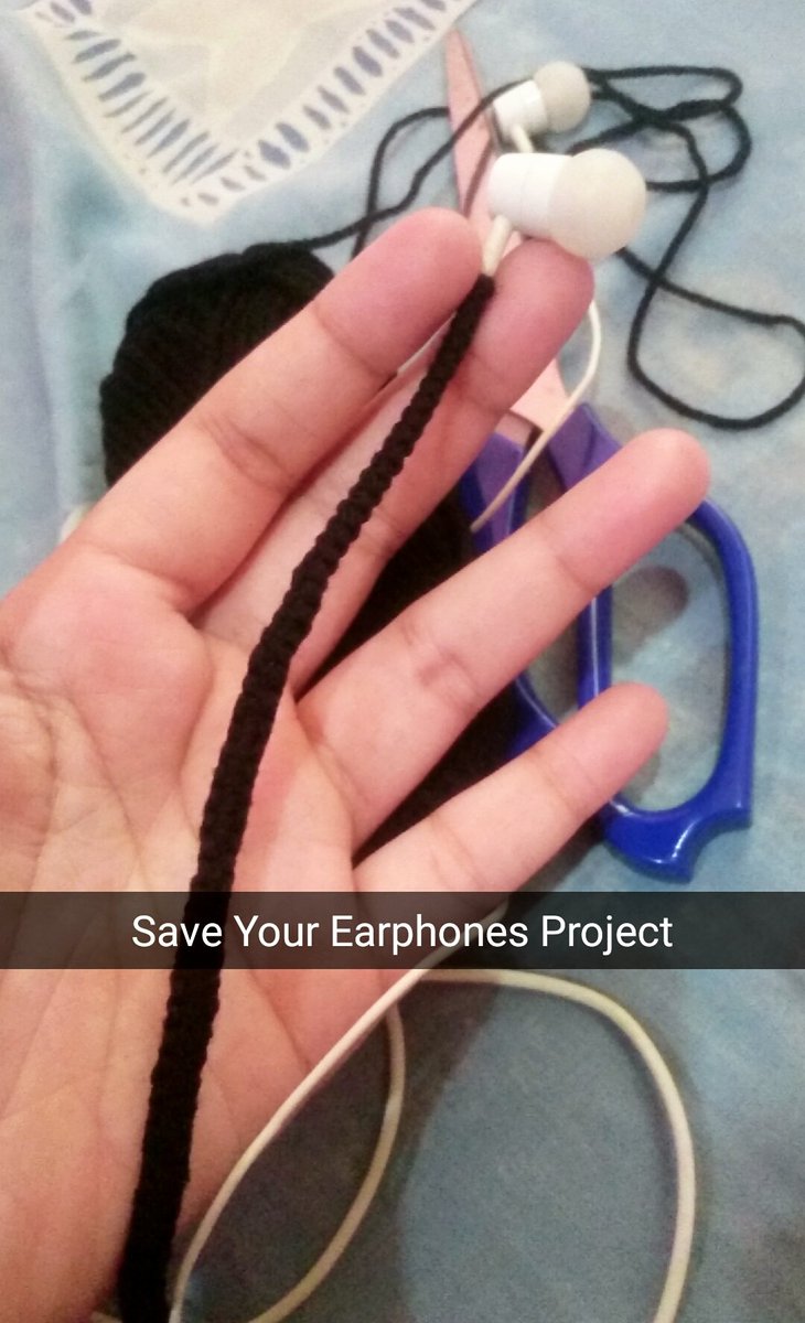 dizeoffshore_'s tweet image. #CordProtector #DIY