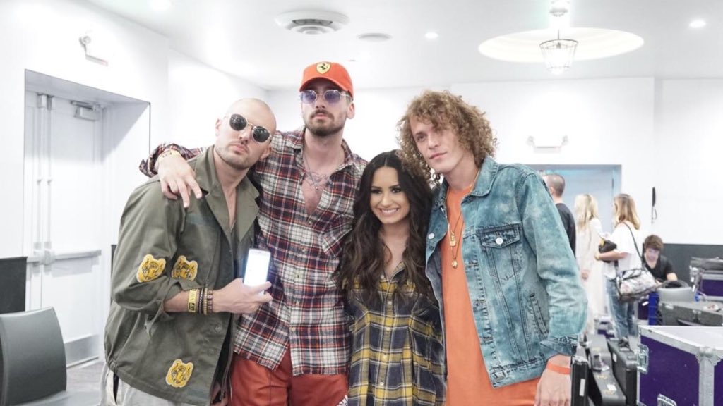 cheatupdates's tweet photo. No Promises official video (ft. Demi Lovato) actually have 36,748,471 views on YouTube *Cheat Codes's channel* https://t.co/gTXn7NgVuz