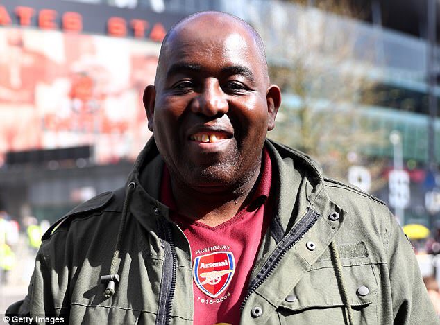1DeanJohno's tweet photo. Arsenal Fan TV vs Chelsea Fan TV @ChelseaFansYT @ArsenalFanTV ⚽️🤙🏻 https://t.co/V4TM73pIFs