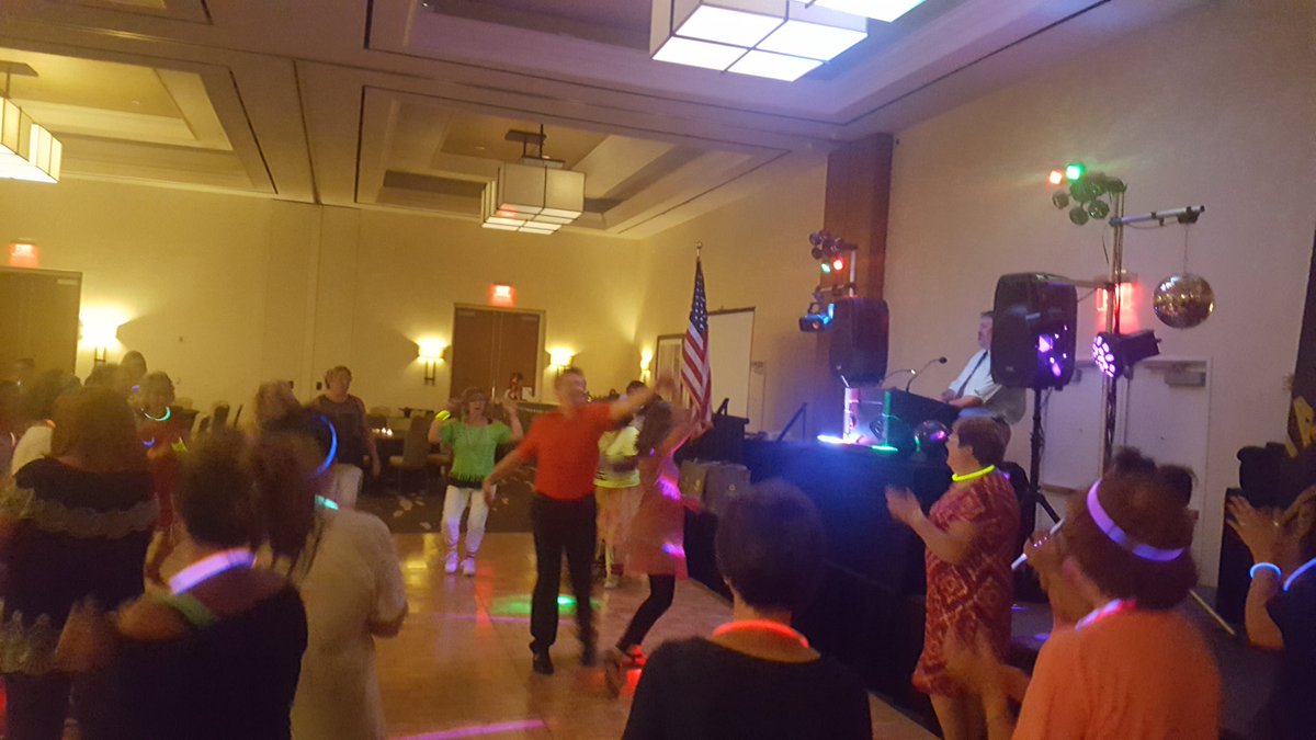 BeachWalkerRN's tweet photo. Shout out to @School_Nurse and Craig Hunter for our #KSNO 80's dance party. Thank you!! #Schoolnurses #partynurses #2017conference https://t.co/UcIrsOK7rF