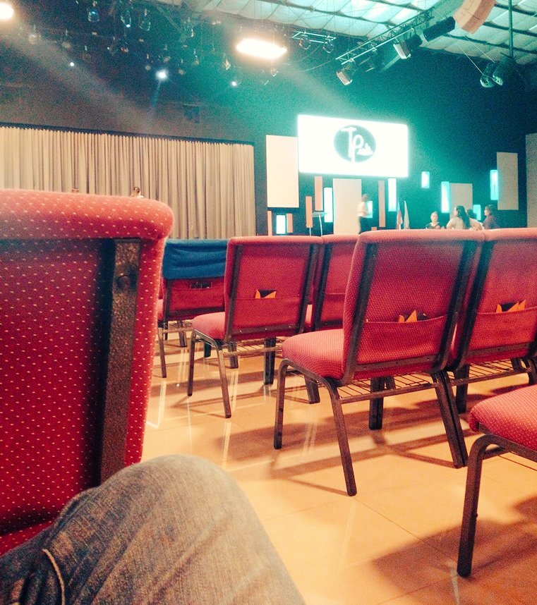 FarcRamirez's tweet photo. Di acá en Pre - Show. #TPink #Models #Show https://t.co/8d3XPLS4tN
