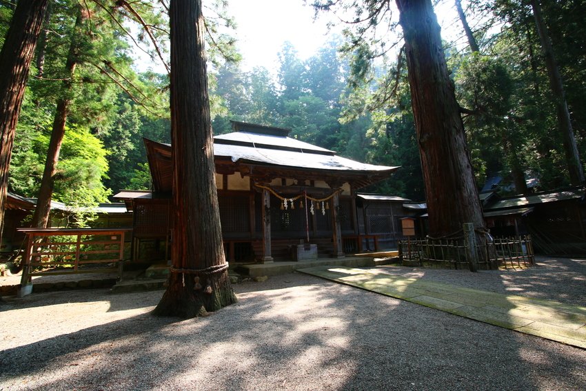 JapanHoppers's tweet photo. Hida-sannogu Hie-jinja Shrine was founded in 1141 and it is a shrine of family’s safety.
https://t.co/QKQZRqO21n

#Japan #Gifu #Takayama https://t.co/jSLlm4ZP4v