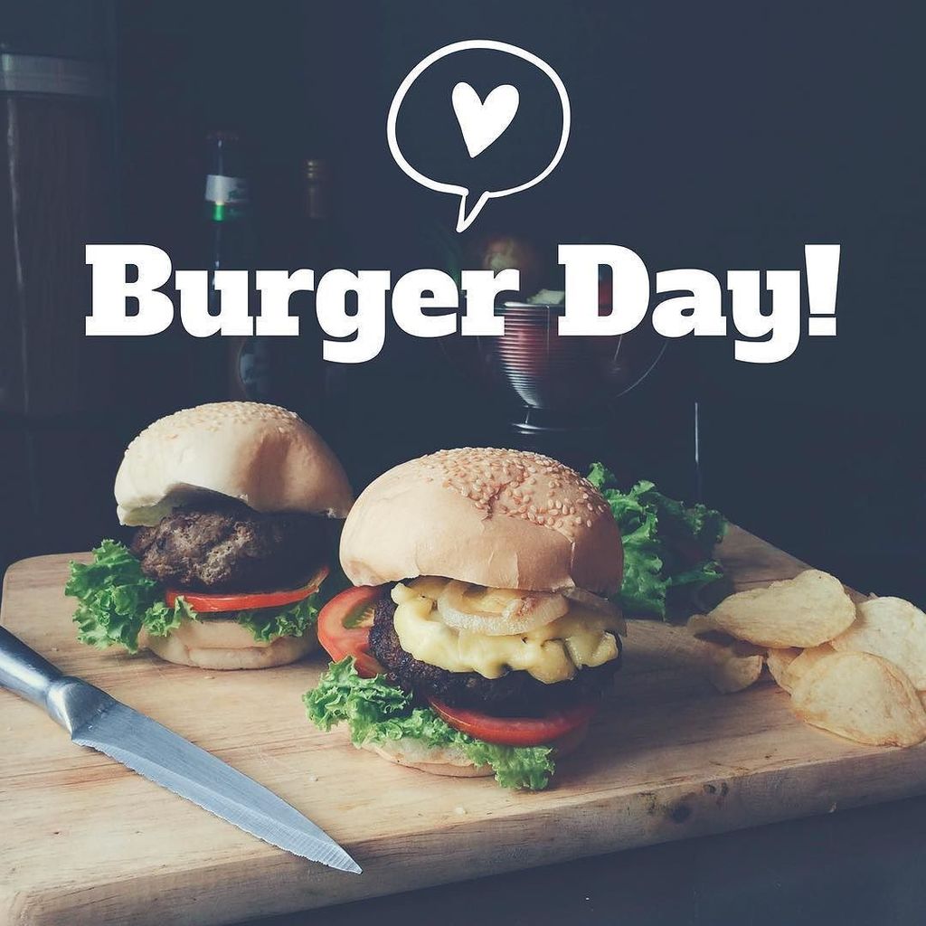 gridironagency's tweet photo. Burger day is everyday double tap and hashtag your favourite burger or burger joint for a chance to win a free burger meal #kingston #gridi… https://t.co/4FvzdV5dHL