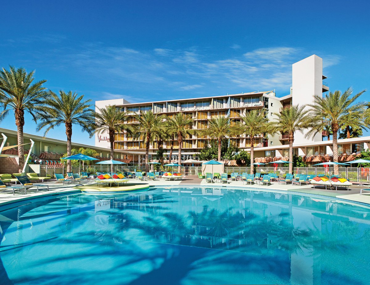 HotelValleyHo's tweet photo. Book our #Stay2Play package & get a $50 daily resort credit. Return guests are also eligible for a special treat. https://t.co/yO85QywEtw https://t.co/VMrf7GxeAa