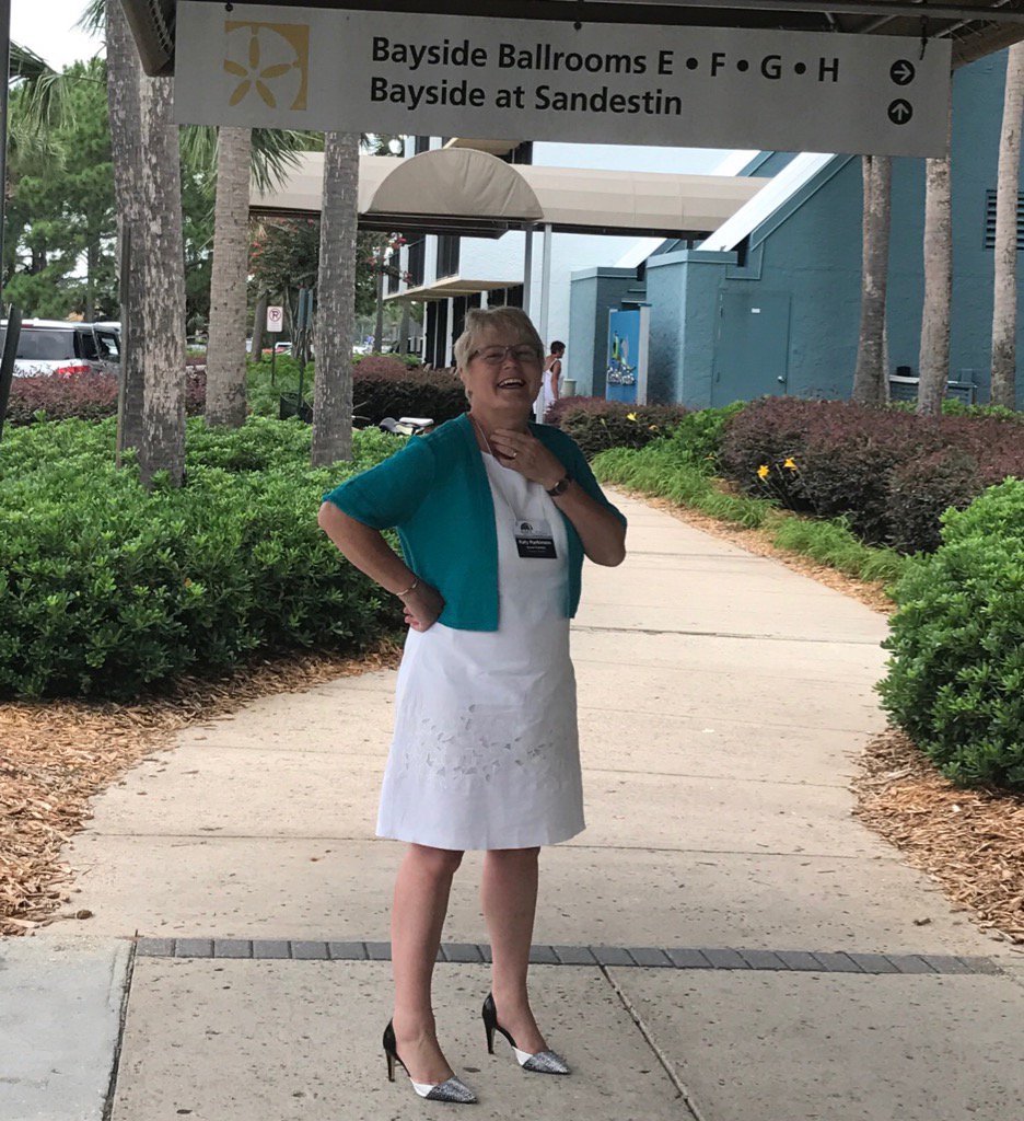 LexonicST's tweet photo. Having a ball talking to people about Sound Training impact in Florida @KatyMParkinson #STAR #gradelevels #celebrate https://t.co/DbBvOCbi6L
