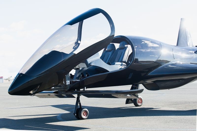 HighwaysBB's tweet photo. Cobalt Aircraft's Co50 Valkyrie said to be the world's fastest and safest design on the market! @cobaltaircraft https://t.co/Us8BcBuL4R https://t.co/ychtevhOjg